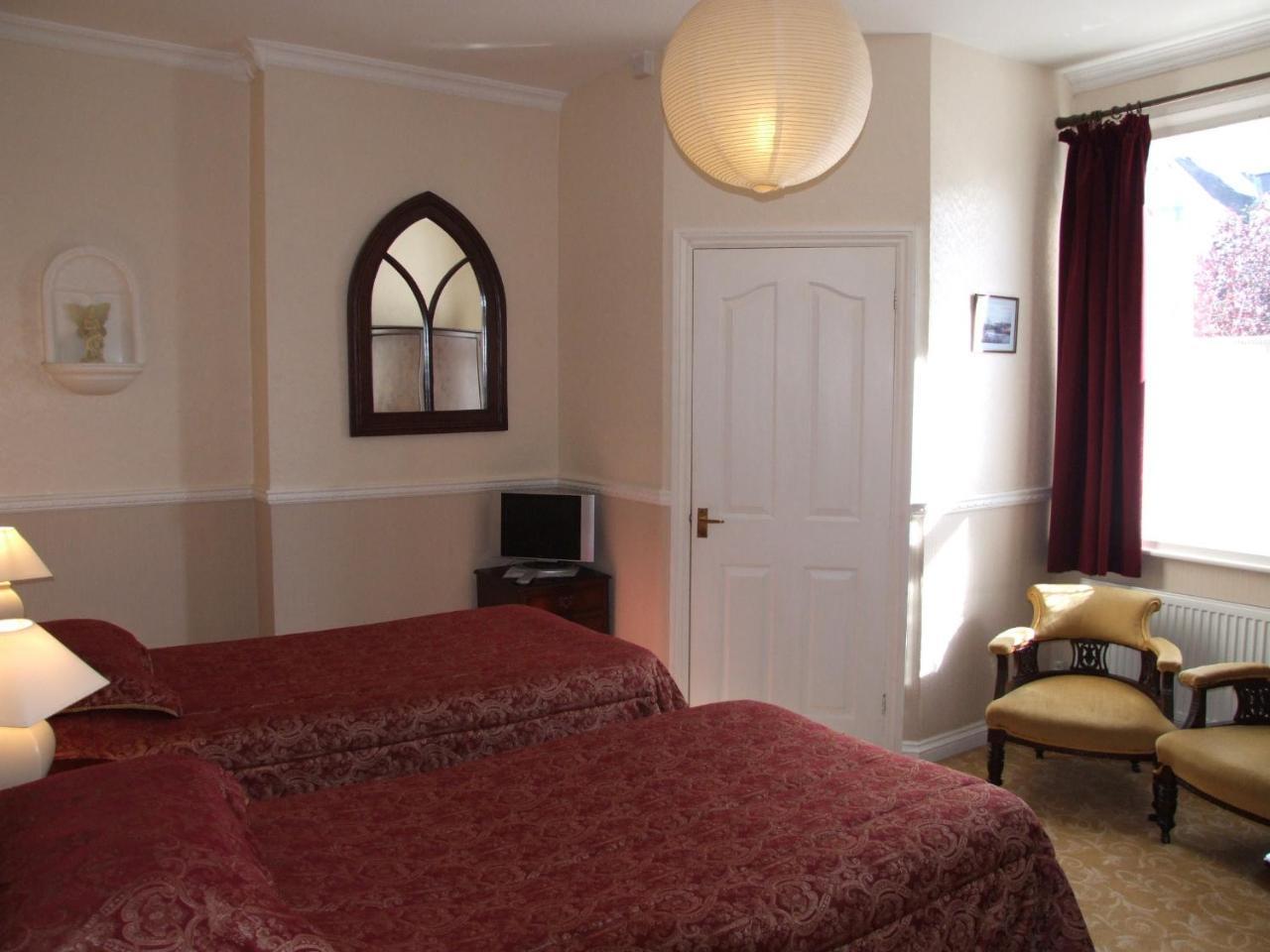לימינגטון ספא Hedley Villa Guest House מראה חיצוני תמונה